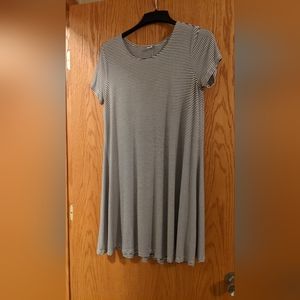 Old Navy Dress. Black/white, M.